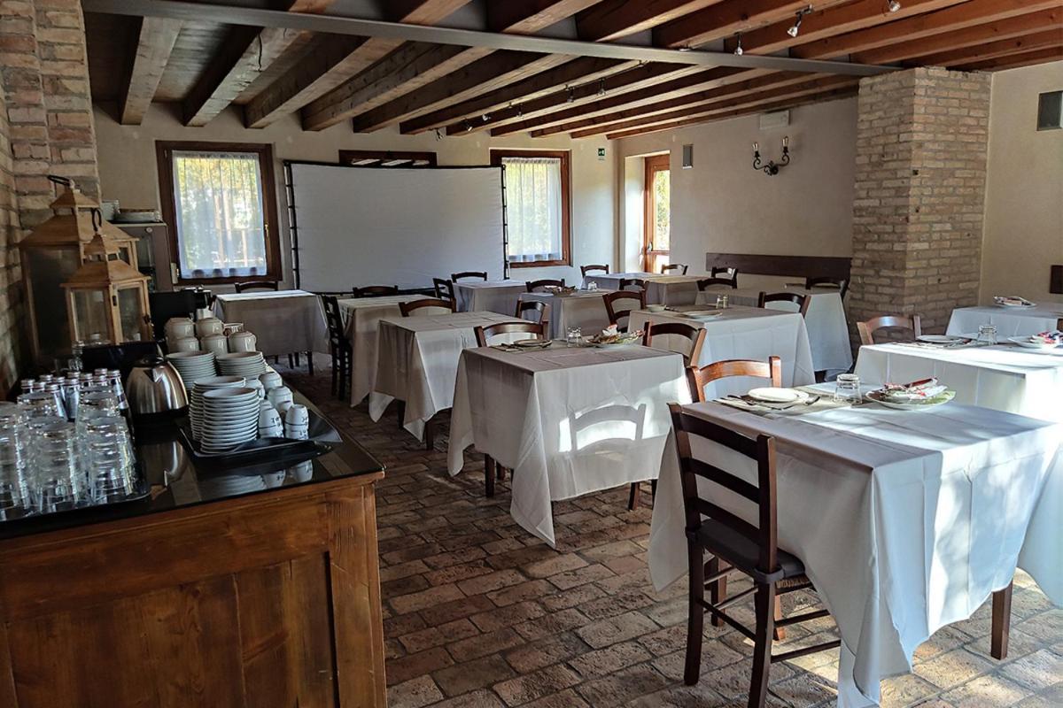 Hotel Villa Dei Carpini Oderzo Luaran gambar