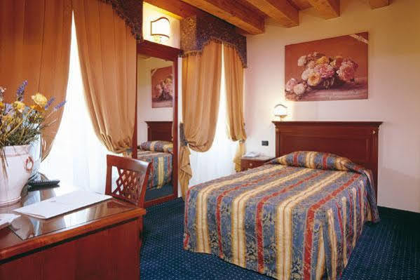 Hotel Villa Dei Carpini Oderzo Luaran gambar